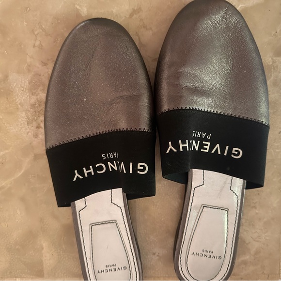 Givenchy slides. 100% authentic. - Picture 2 of 6